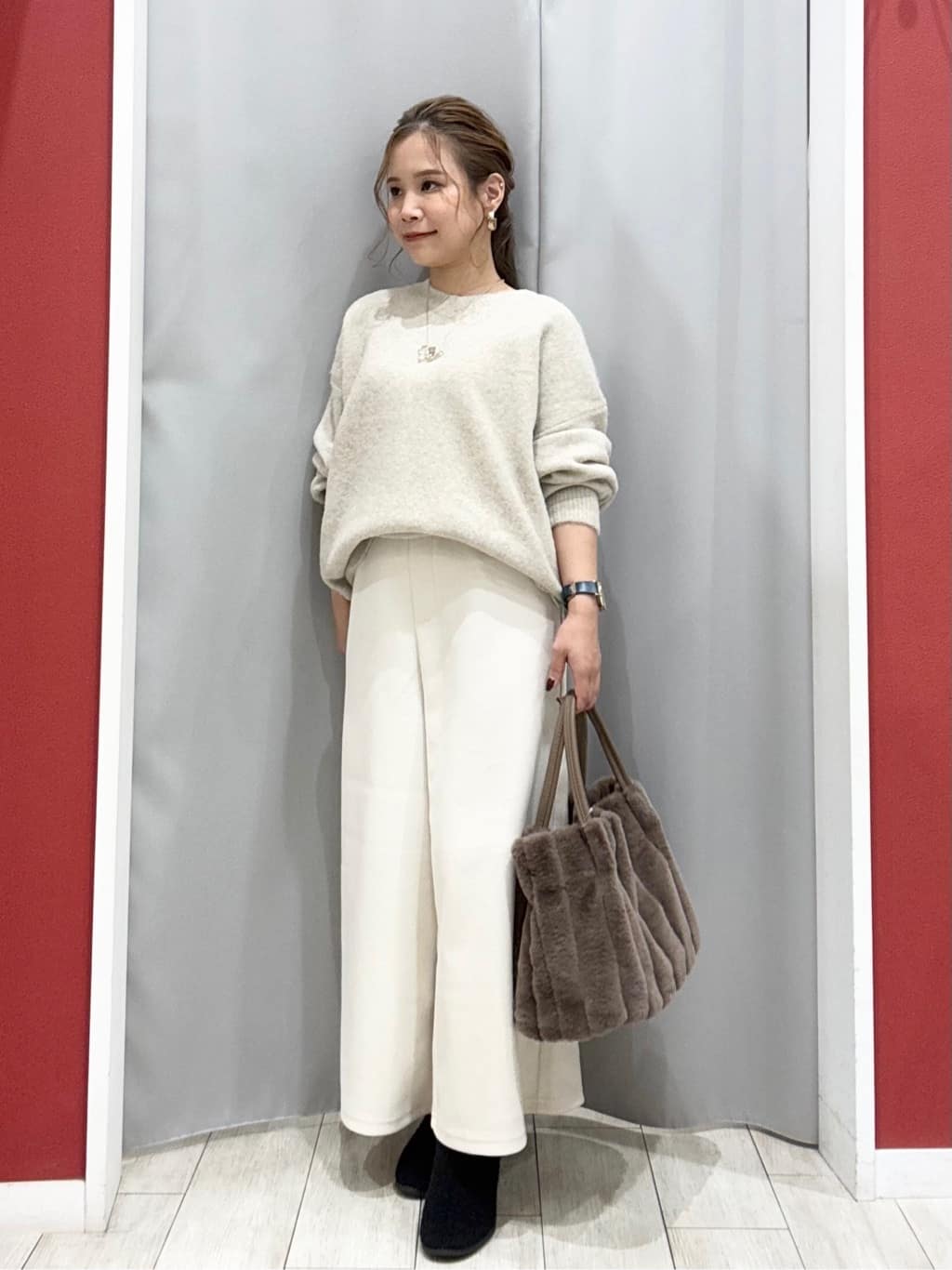 shioさんの「SHOO･LA･RUE｜【洗濯機可】美脚見え あったか圧縮ニット ガウチョパンツ」を使ったコーディネート