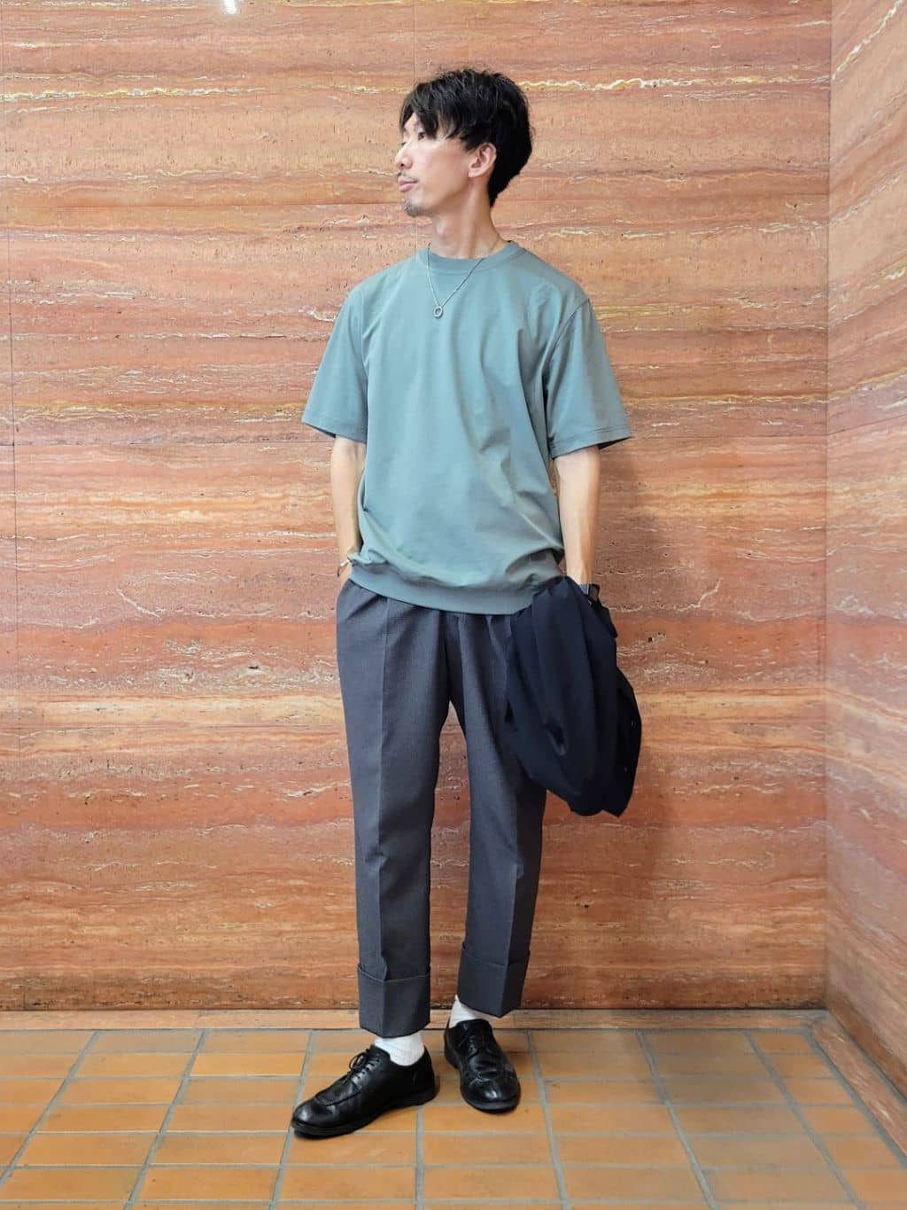 piroyaさんの「TAKEO KIKUCHI｜【COOL CITY WEAR】エアートール オープンカラーシャツ /接触冷感・通気性」を使ったコーディネート