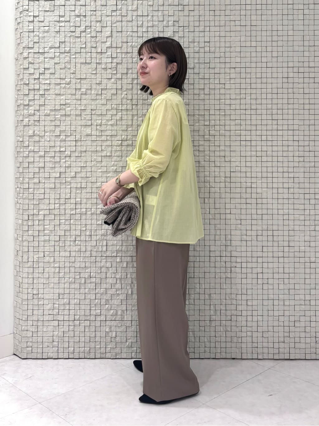 sakuさんの「INDIVI｜【洗える/コットン】ピンタックシアーブラウス」を使ったコーディネート