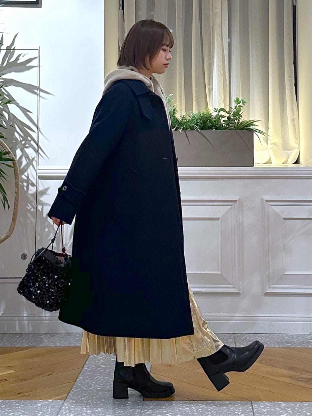 なべこさんの「DRESSTERIOR｜◆【洗える/ストレッチ性/オンオフ】箔プリントプリーツスカート」を使ったコーディネート