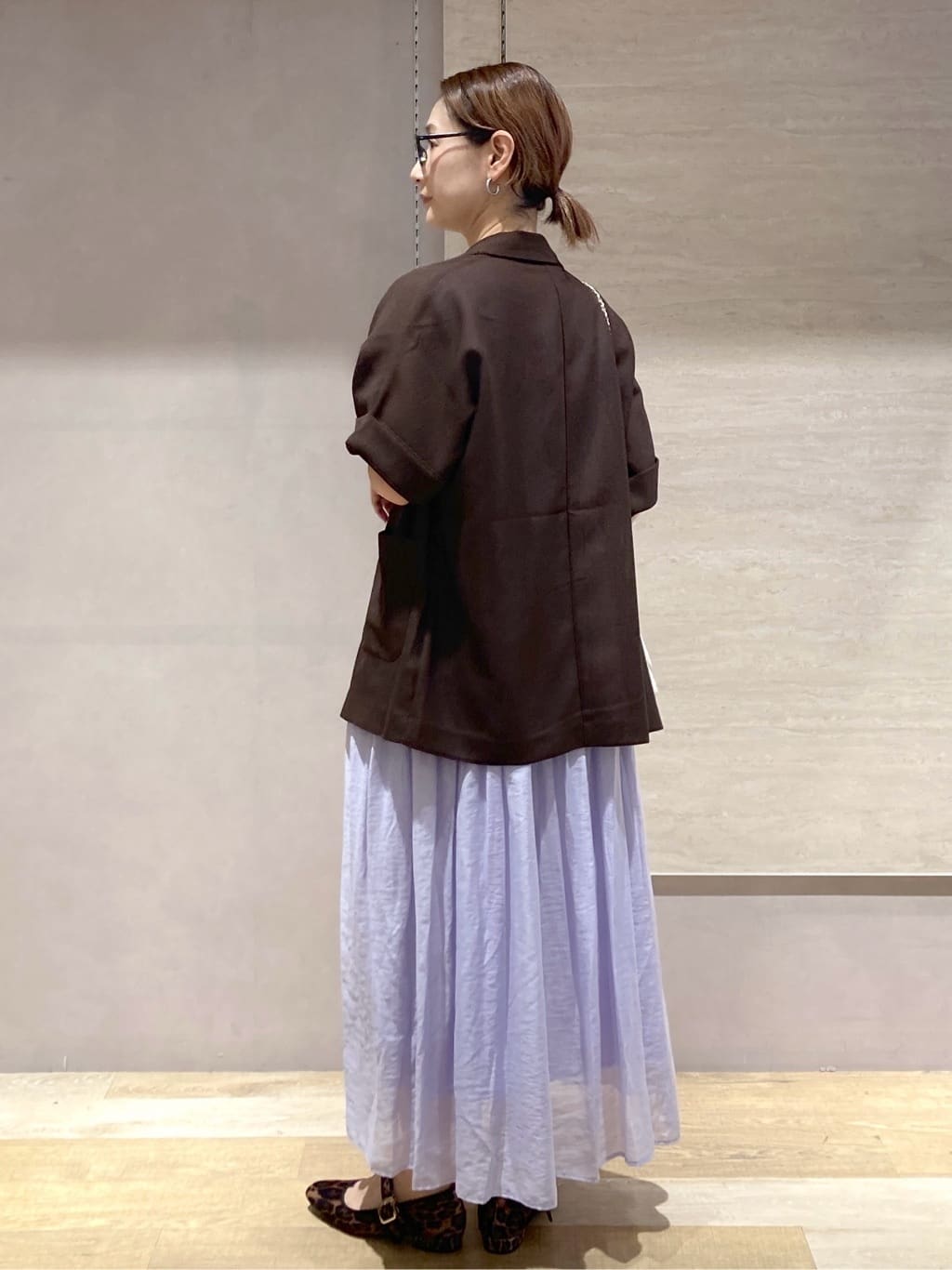 たけねぇさんの「OPAQUE.CLIP｜麻混シアーギャザーティアードワンピース【洗濯機洗い可】」を使ったコーディネート