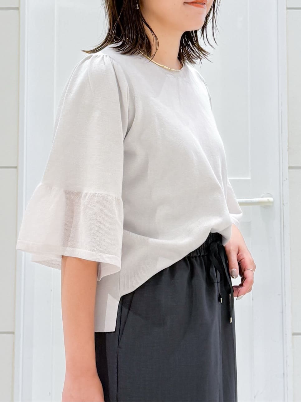 yuka.aさんの「OPAQUE.CLIP｜《5色展開》シアーフレアスリーブニット【洗濯機洗い可】」を使ったコーディネート