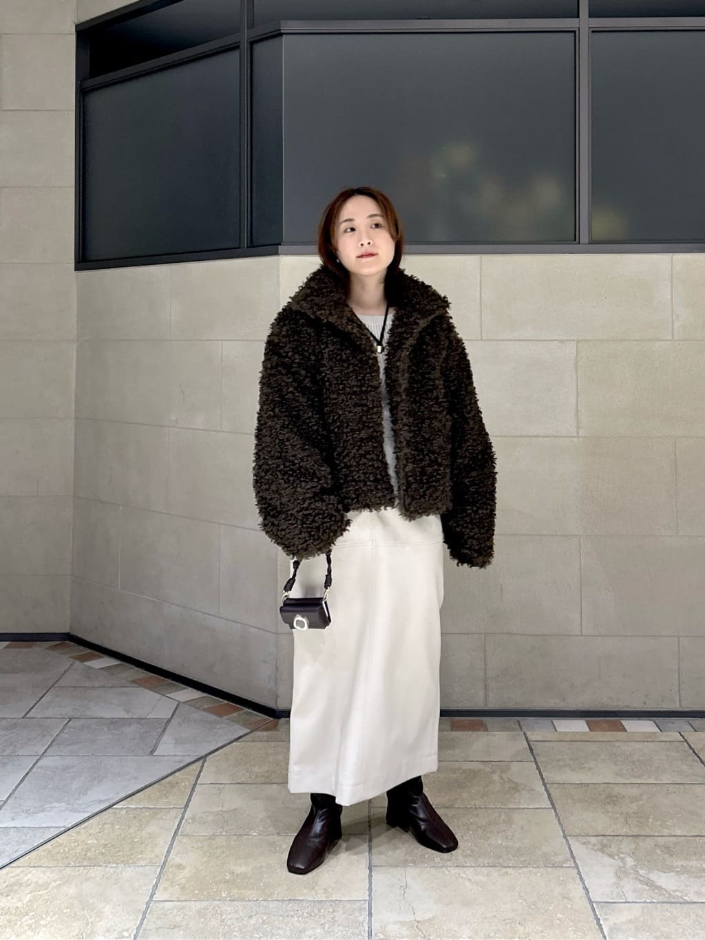 よねさんの「INDIVI｜【再入荷】パネルストレッチショートブーツ」を使ったコーディネート