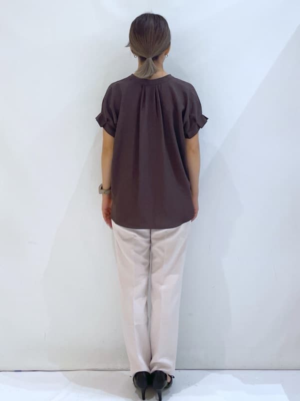 manaさんの「OPAQUE.CLIP｜《7色展開／XS-LLサイズ》タックスリーブスキッパーブラウス【洗濯機洗い可／吸水速乾／抗ピル／防シ」を使ったコーディネート
