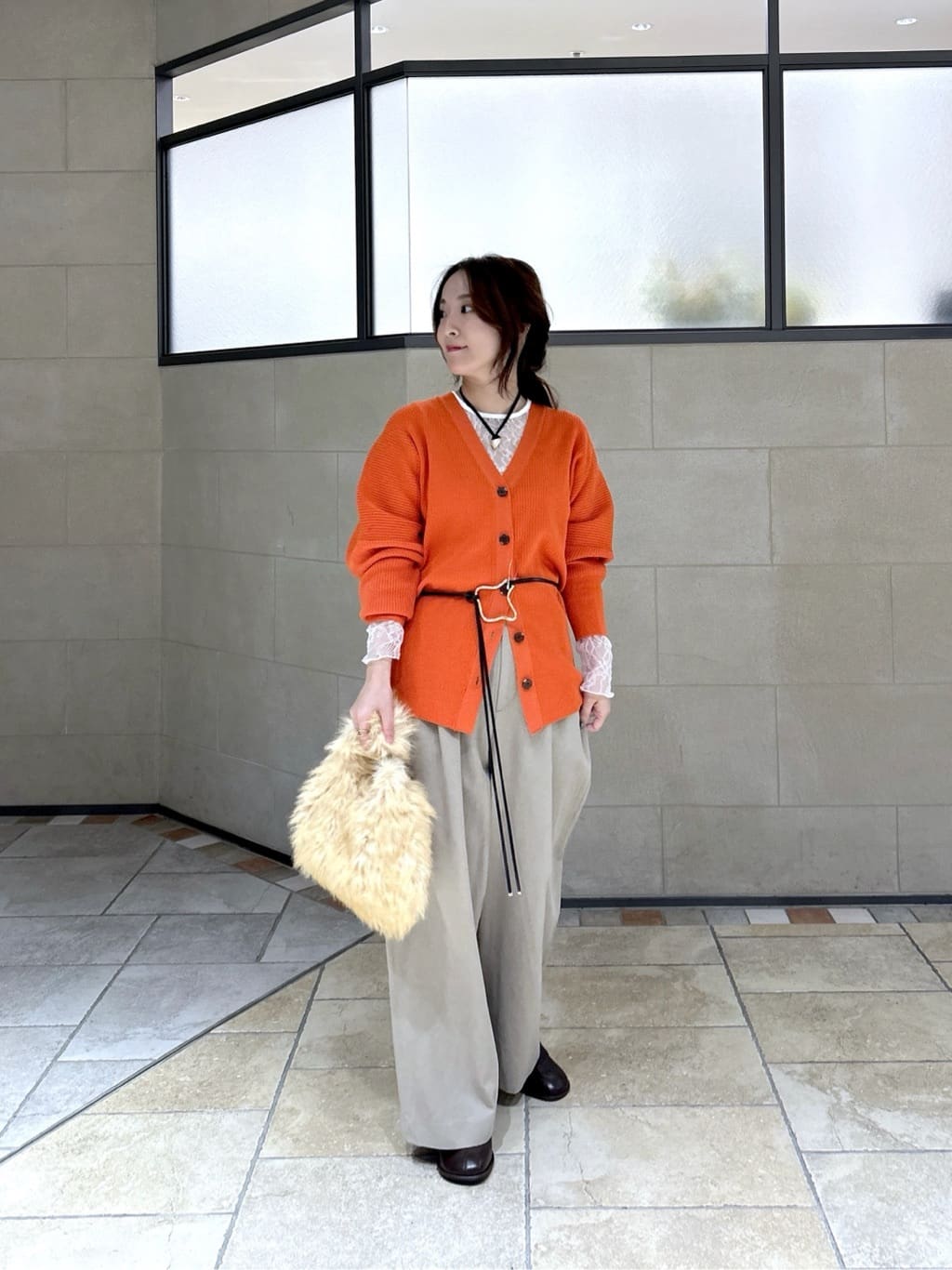 よねさんの「INDIVI｜レースストレッチカットソー」を使ったコーディネート