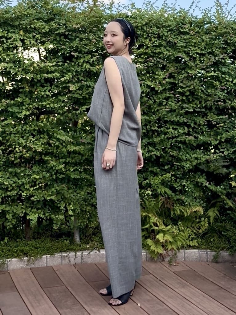 YUKAさんの「UNTITLED｜【セットアップ可/洗える】梳毛調合繊Vネックベスト」を使ったコーディネート
