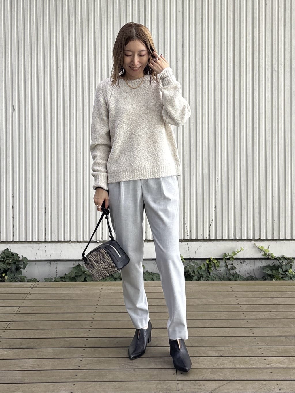 kotakiさんの「INDIVI｜【撥水／洗える／デザイン衿】ステッチレス ショートダウンコート」を使ったコーディネート