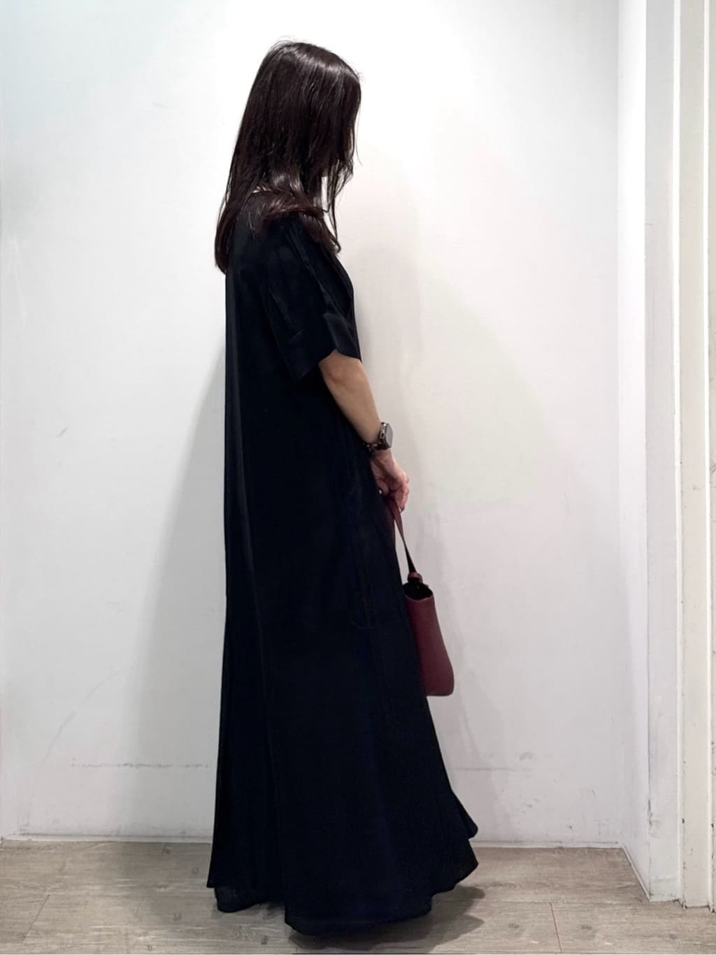 yuicciさんの「OPAQUE.CLIP｜レーヨン麻キーネックワンピース【洗える】」を使ったコーディネート