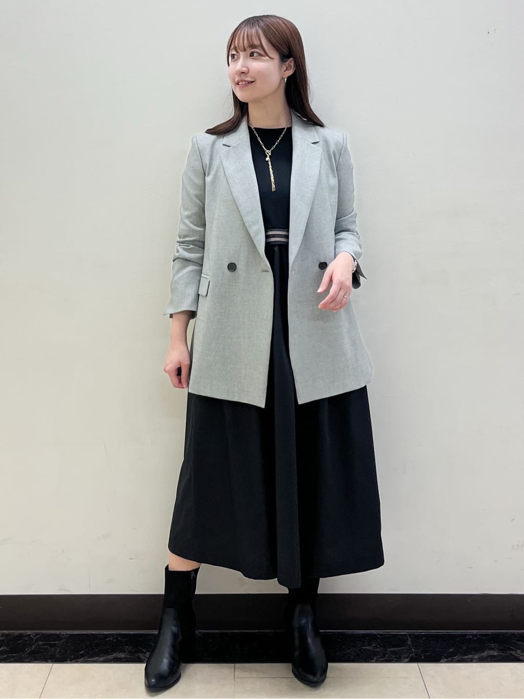 mikikoさんの「Reflect｜Y字シルエット淡水パールネックレス」を使ったコーディネート