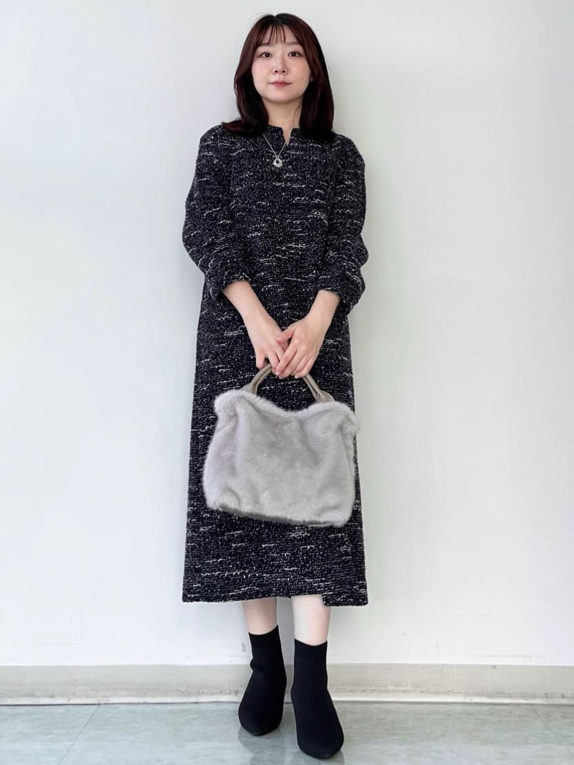KAHOさんの「UNTITLED｜【洗える/ストレッチ】ツイードジャージワンピース」を使ったコーディネート