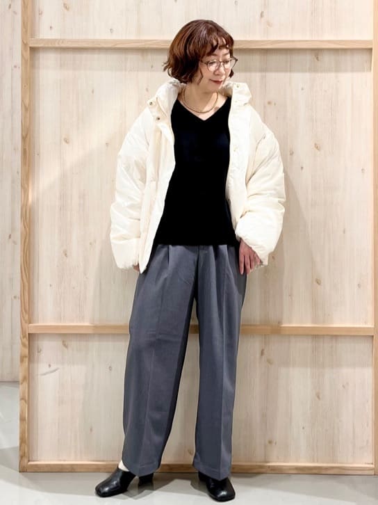 nakoさんの「THE SHOP TK｜ダウンジャケット」を使ったコーディネート