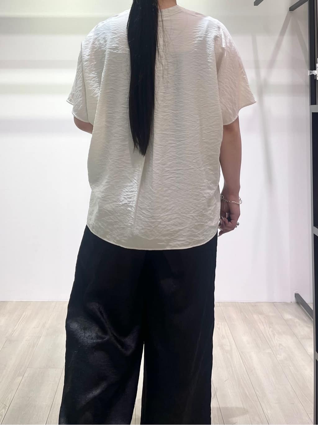 hasuさんの「INDIVI｜クロストップブレスレット」を使ったコーディネート
