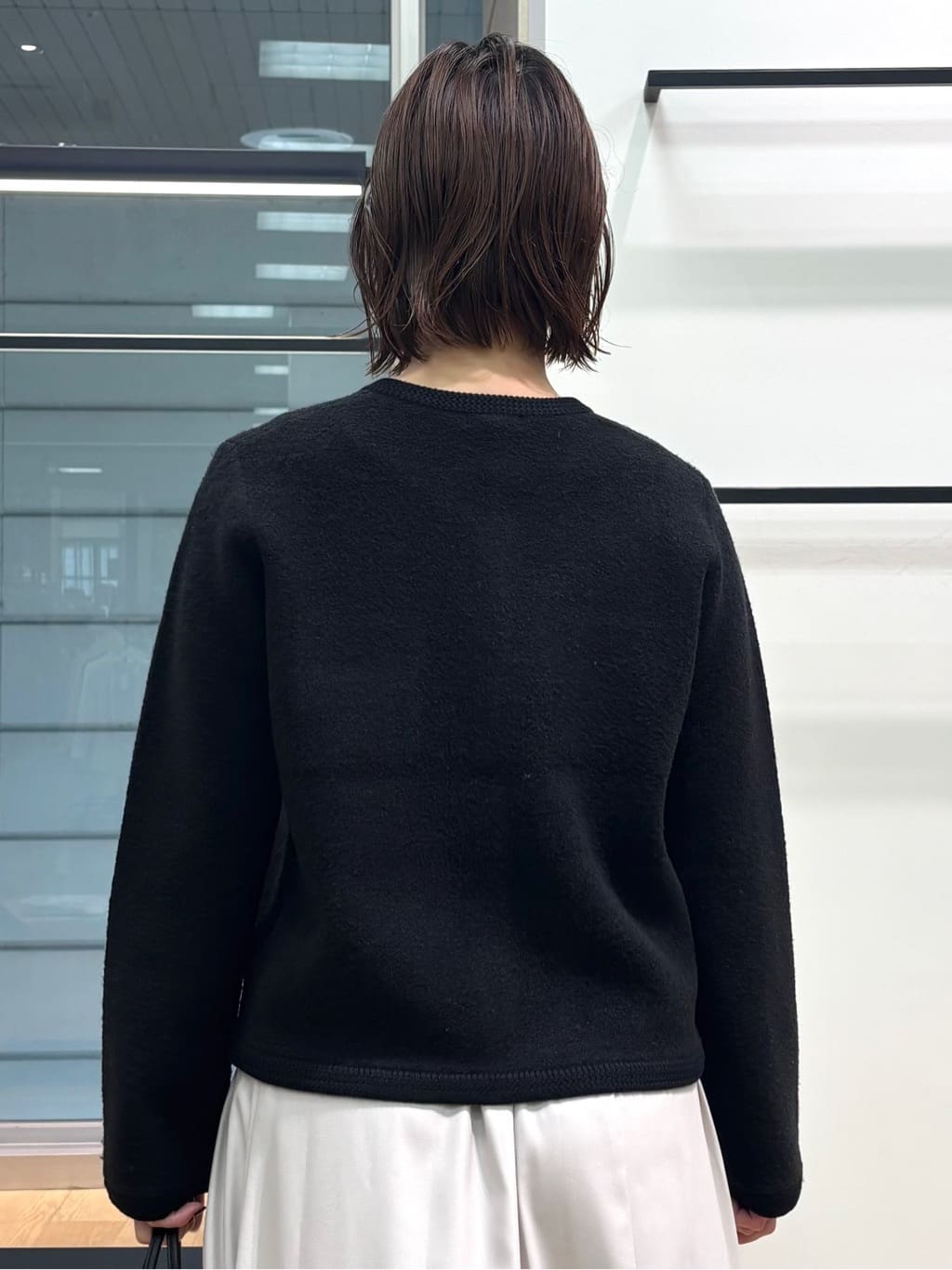 asamiさんの「INDIVI｜レザー調ギャザースカート」を使ったコーディネート