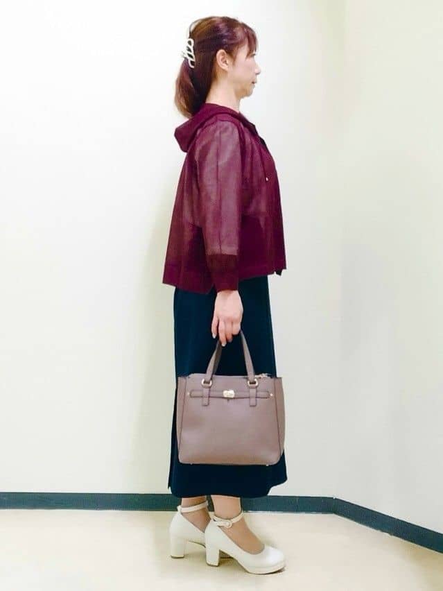 花さんの「Reflect｜【寒暖差対策に◎／手洗い可／旅行や通勤に】フード付きシアーカーディガン」を使ったコーディネート
