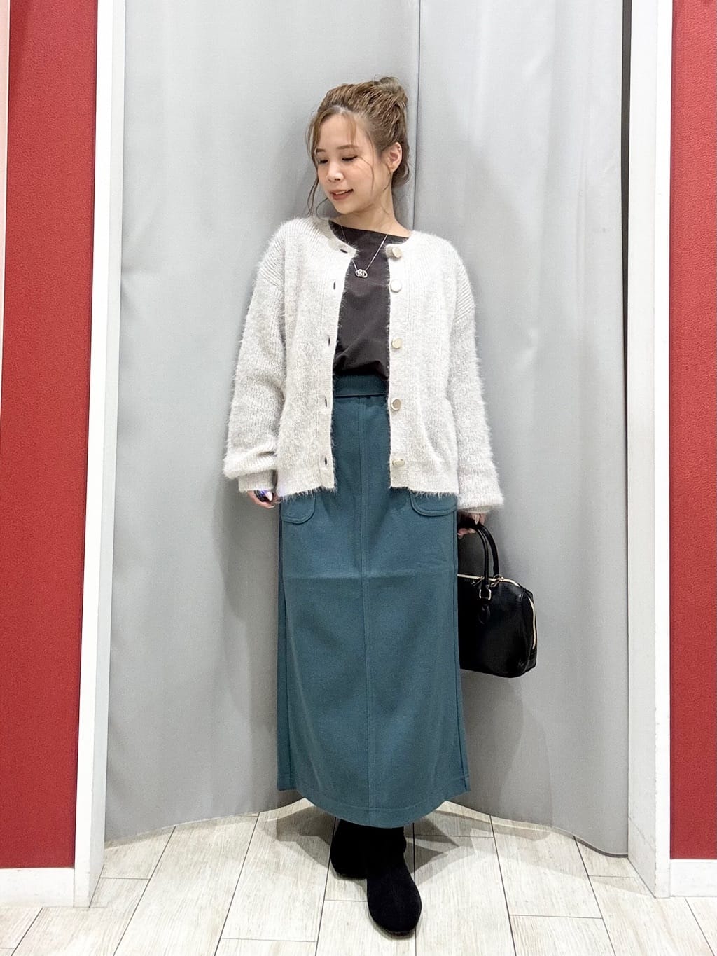 shioさんの「SHOO･LA･RUE｜【高レビュー/洗濯後しわになりにくい】1枚でサマ見え 8分袖ドルマンブラウス」を使ったコーディネート