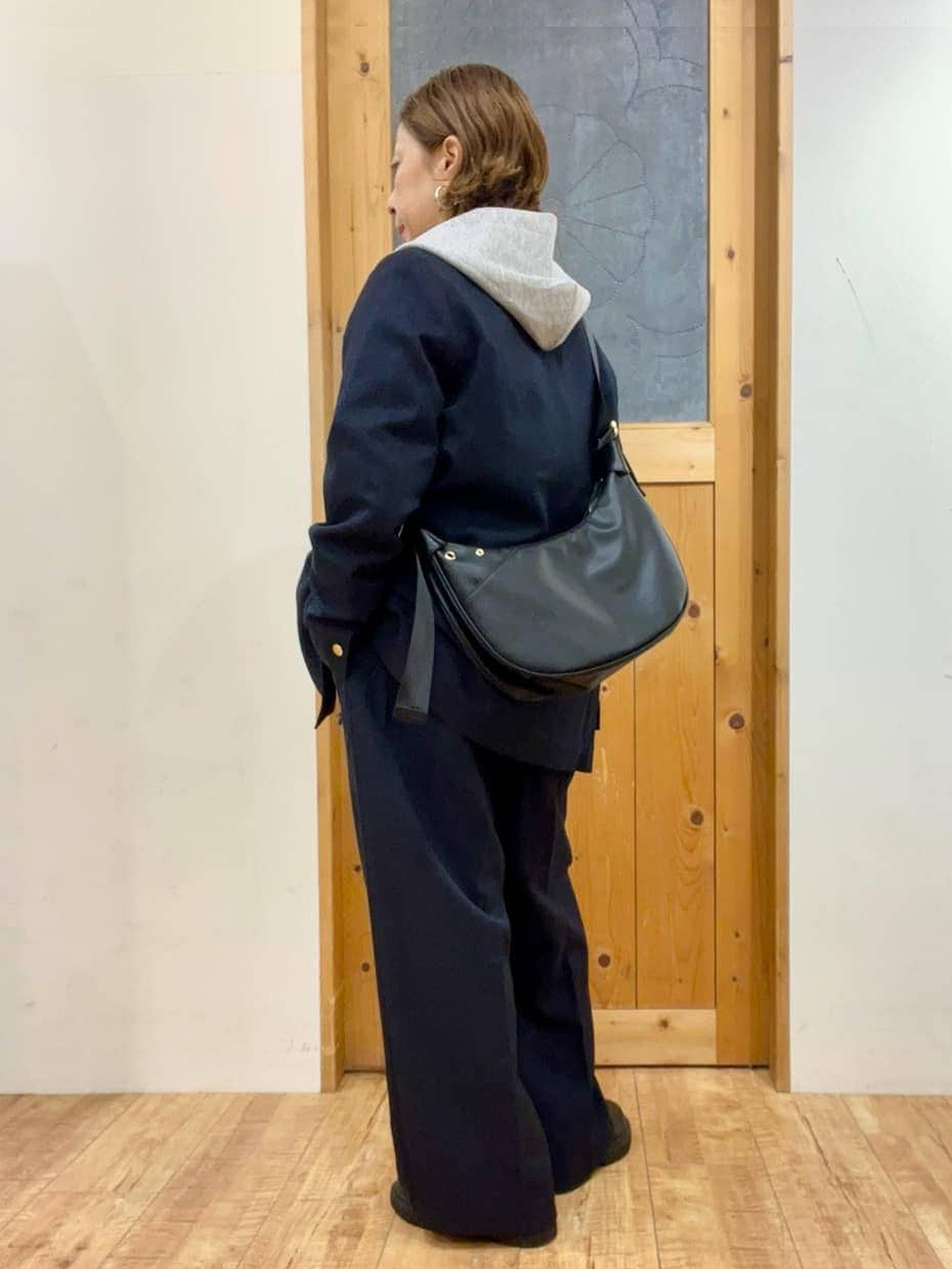 ゆみさんの「SHOO･LA･RUE｜グラフィックアソート ベーシックロンT」を使ったコーディネート