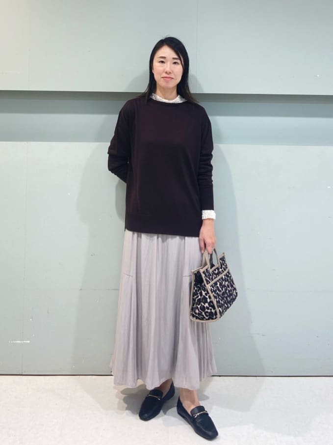 hitomiさんの「UNTITLED｜【8色展開/体型カバー】魅せるタイムレスニット」を使ったコーディネート