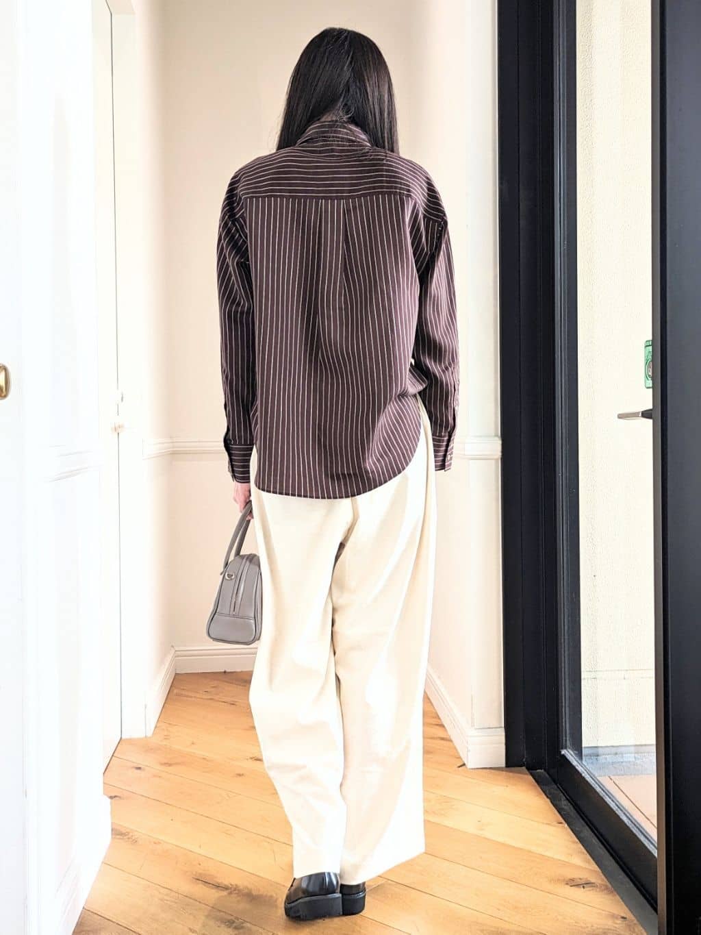 CHISAさんの「DRESSTERIOR｜ソフト別珍イージーパンツ」を使ったコーディネート