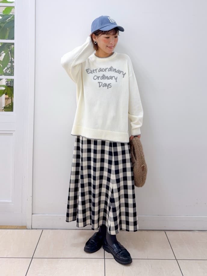 Osawaさんの「Dessin｜【洗える】ペイント風刺繍入り配色ラインニット」を使ったコーディネート