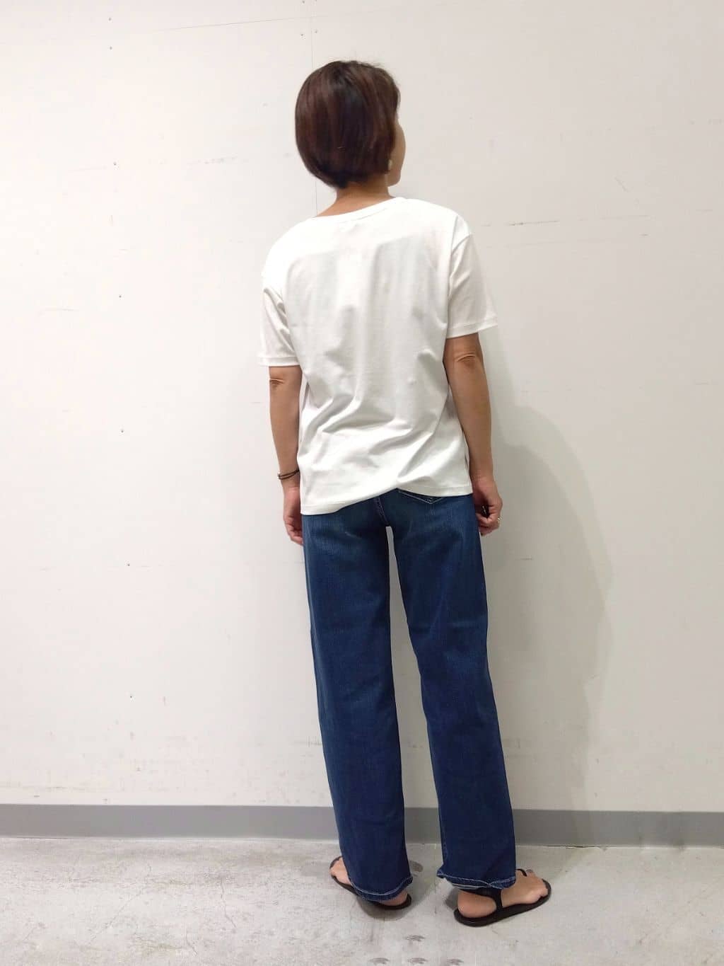 Kさんの「INDIVI｜【褒められデニム】ワイドストレート デニムパンツ」を使ったコーディネート
