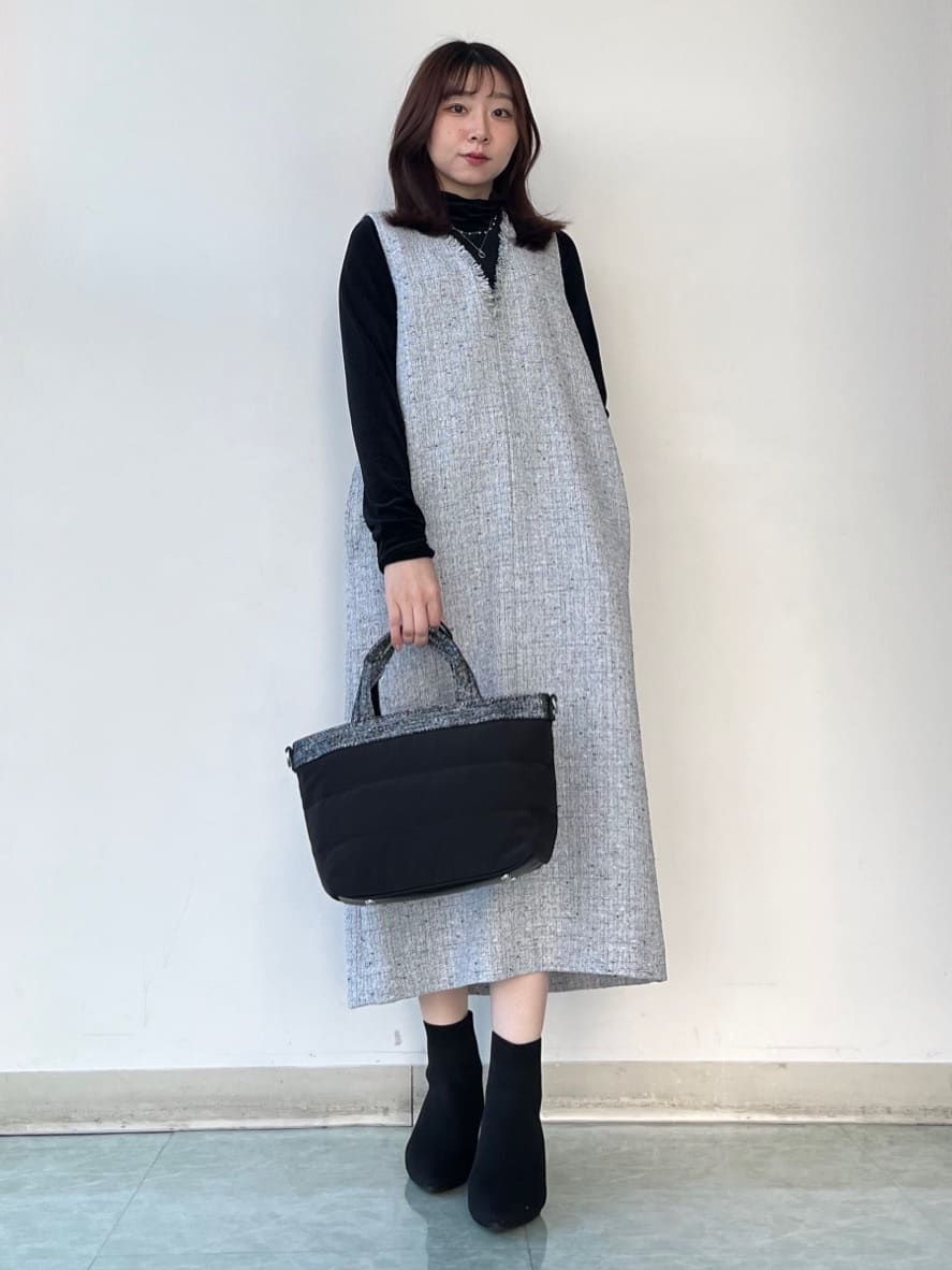 KAHOさんの「UNTITLED｜【ハイネック/レイヤード/重ね着におすすめ】トリコットベロア シアーインナー」を使ったコーディネート