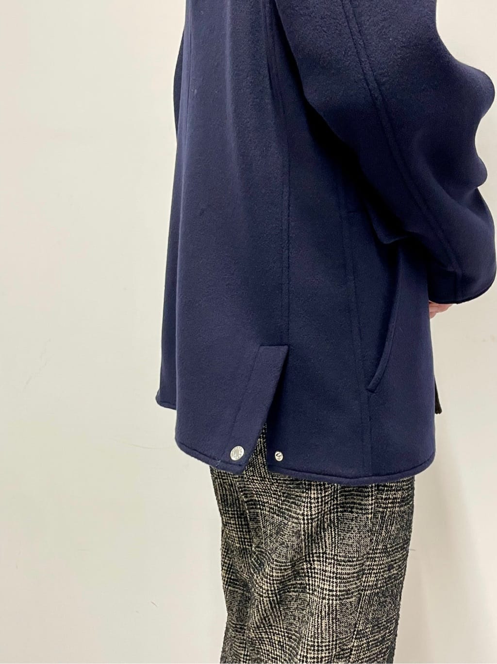 蒲谷祐太さんの「DRESSTERIOR｜200双糸 バンドカラーシャツ」を使ったコーディネート