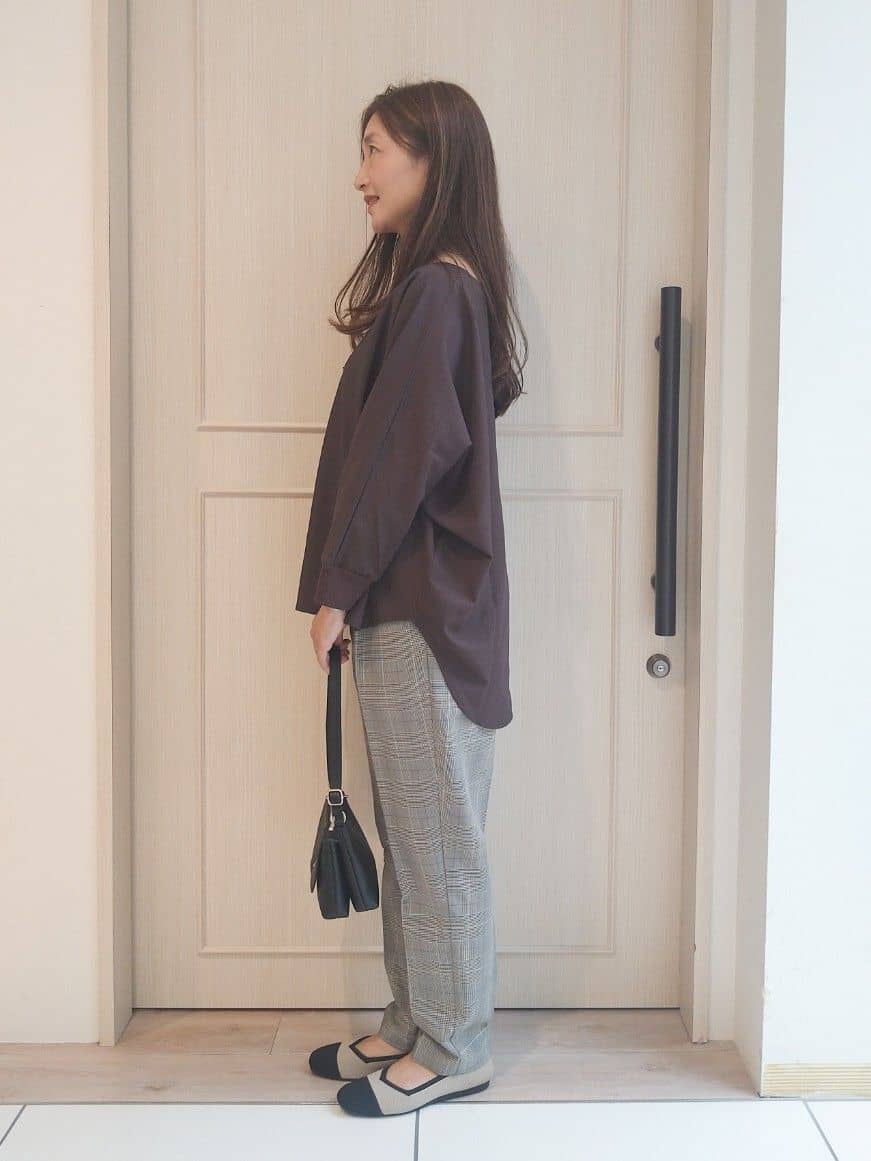 mi-saさんの「SHOO･LA･RUE｜【高レビュー/SS-LL/美脚シルエット】すっきりきれい見え テーパードパンツ」を使ったコーディネート