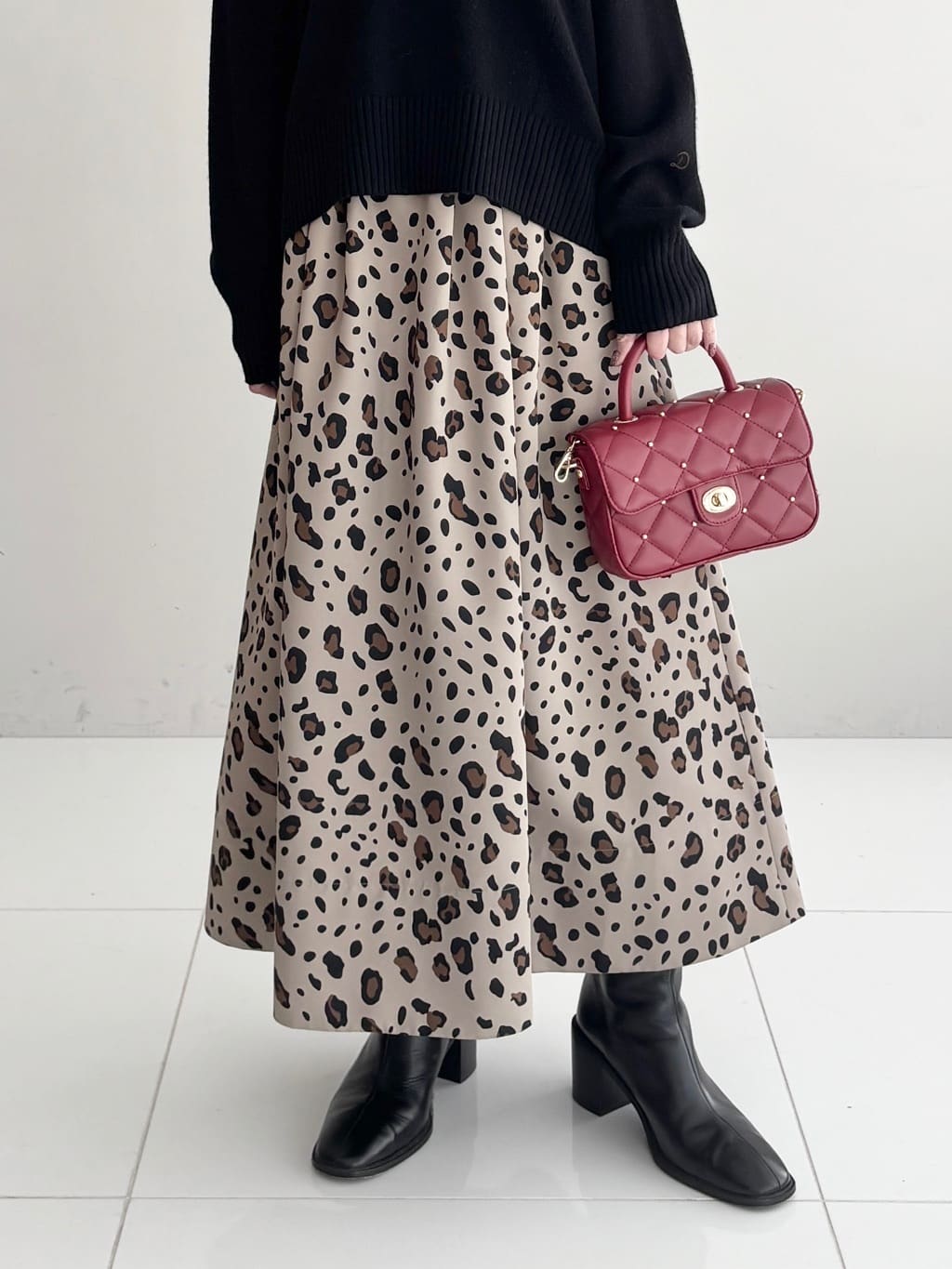 清水夏姫さんの「DRESSTERIOR｜キルテッドショルダーバッグ」を使ったコーディネート