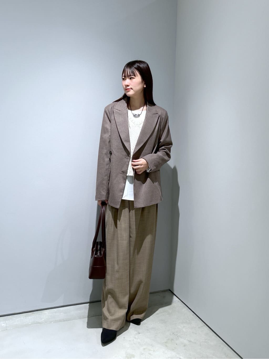 Renoさんの「INDIVI｜センタータックメランジワイドパンツ」を使ったコーディネート