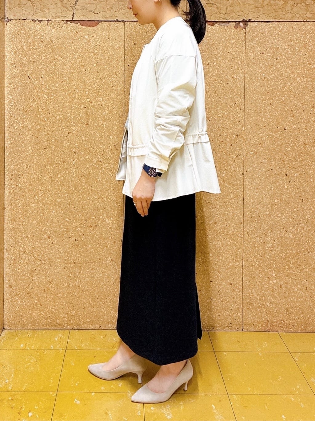 hattoriさんの「INDIVI｜【ウール混ラメ素材】Vネック煌めきニット」を使ったコーディネート