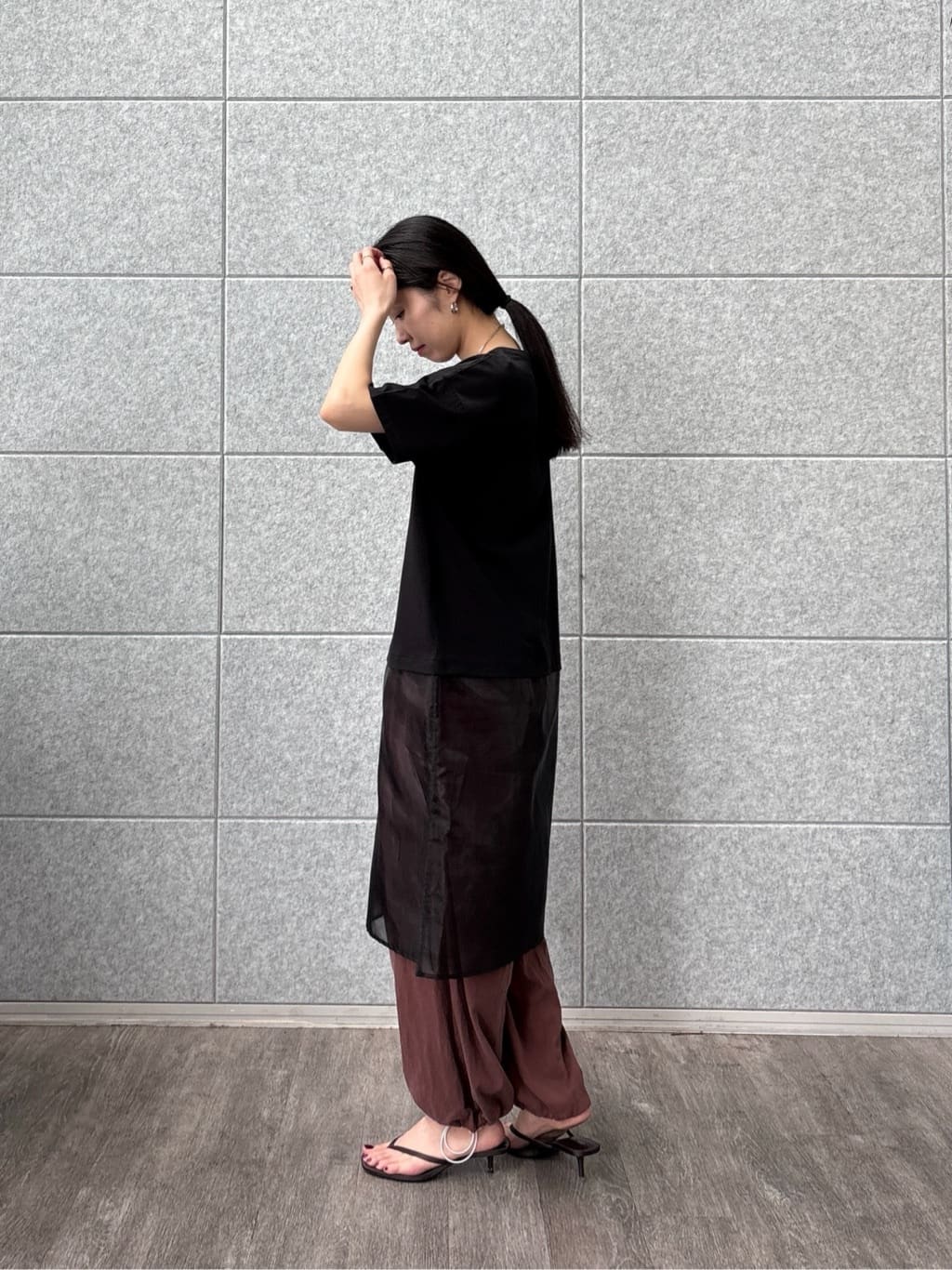 ひなさんの「INDIVI｜シアードッキングTシャツ」を使ったコーディネート