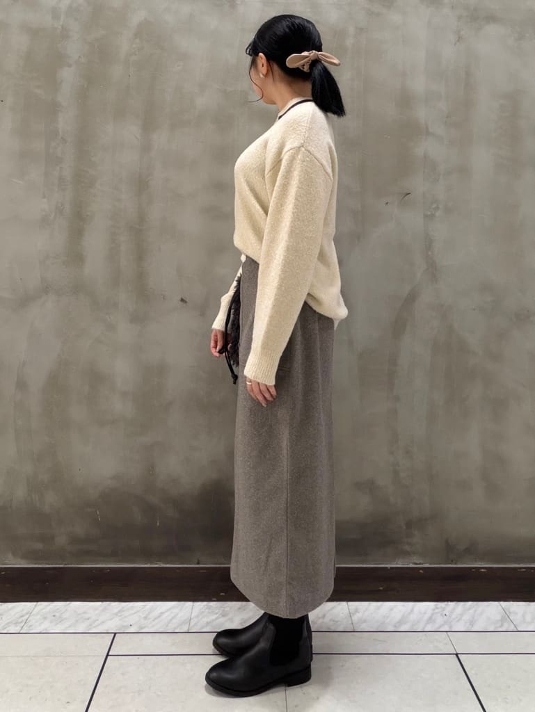 maiさんの「grove｜華やぎ冬ニット　ミニスパンコールフェザーニット」を使ったコーディネート