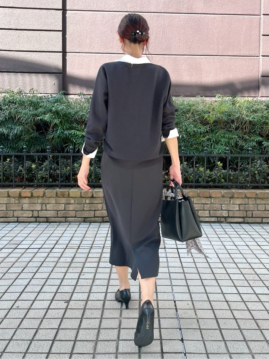 shioriさんの「INDIVI｜【洗える／体型カバー】美シルエットニット」を使ったコーディネート