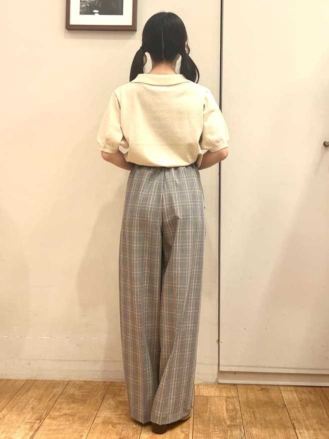 AIRIさんの「SHOO･LA･RUE｜【S-LL/洗える】大人の抜け感 スキッパーニット」を使ったコーディネート