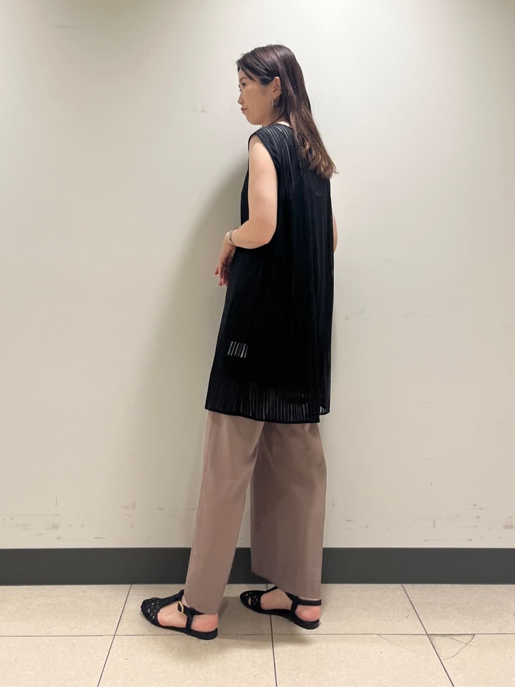shokoさんの「INDIVI｜【洗える／セットアップ可能】ラッセルチュニック」を使ったコーディネート