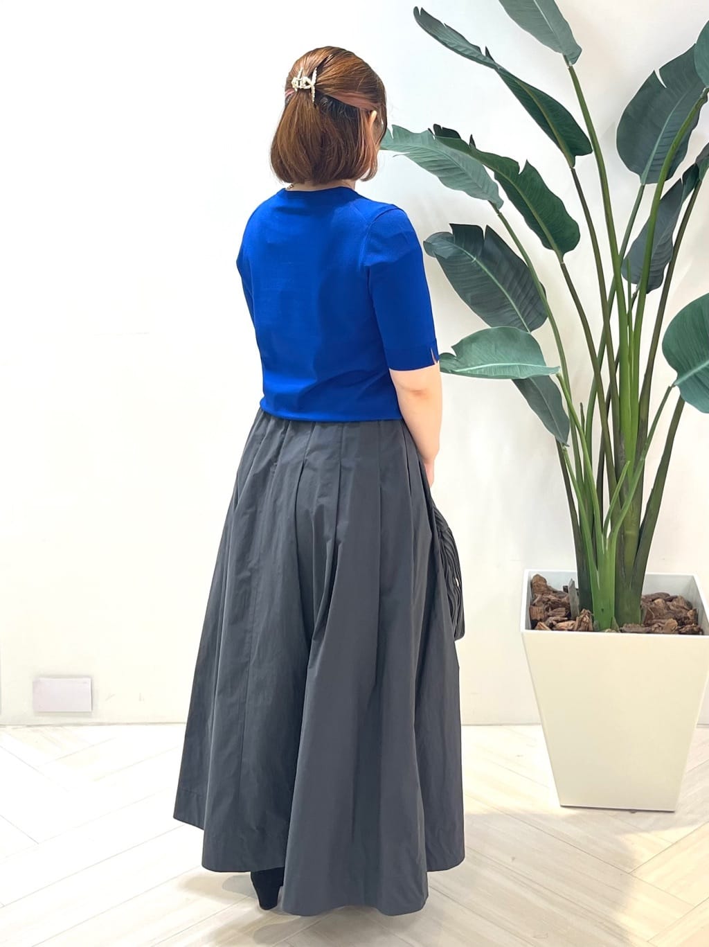 Tomoさんの「UNTITLED｜【アンサンブル可/薄手/洗える】5分袖クルーニット」を使ったコーディネート