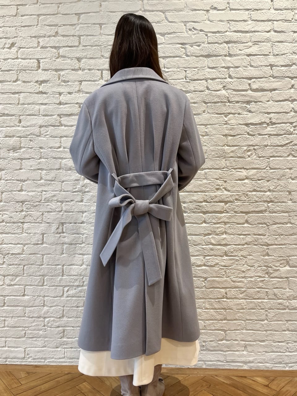 はばさんの「Couture brooch｜【大人上品・ベルト付き】パール調釦チェスターコート」を使ったコーディネート