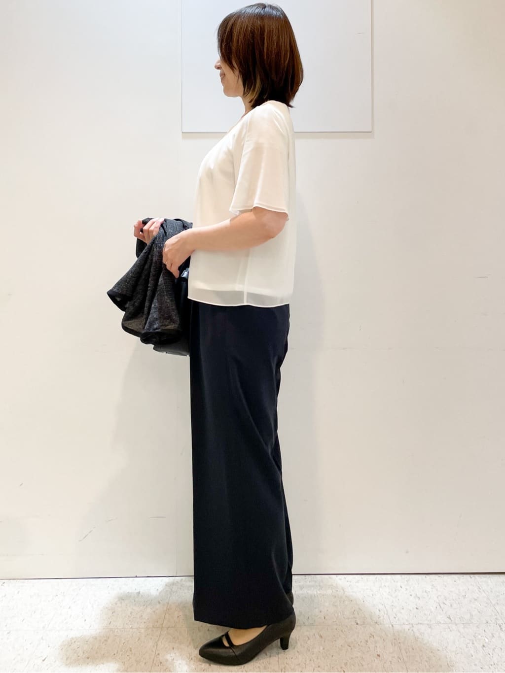 めいさんの「Reflect｜【一枚着で着映え◎／ジャケットのインナーにも】フロント開きブラウス」を使ったコーディネート