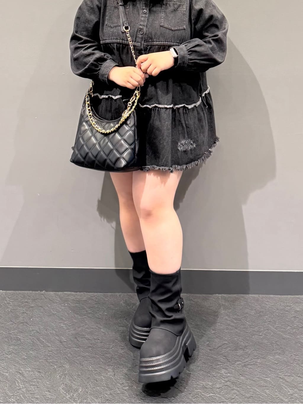 sayakaさんの「ESPERANZA｜厚底カバーブーツ」を使ったコーディネート