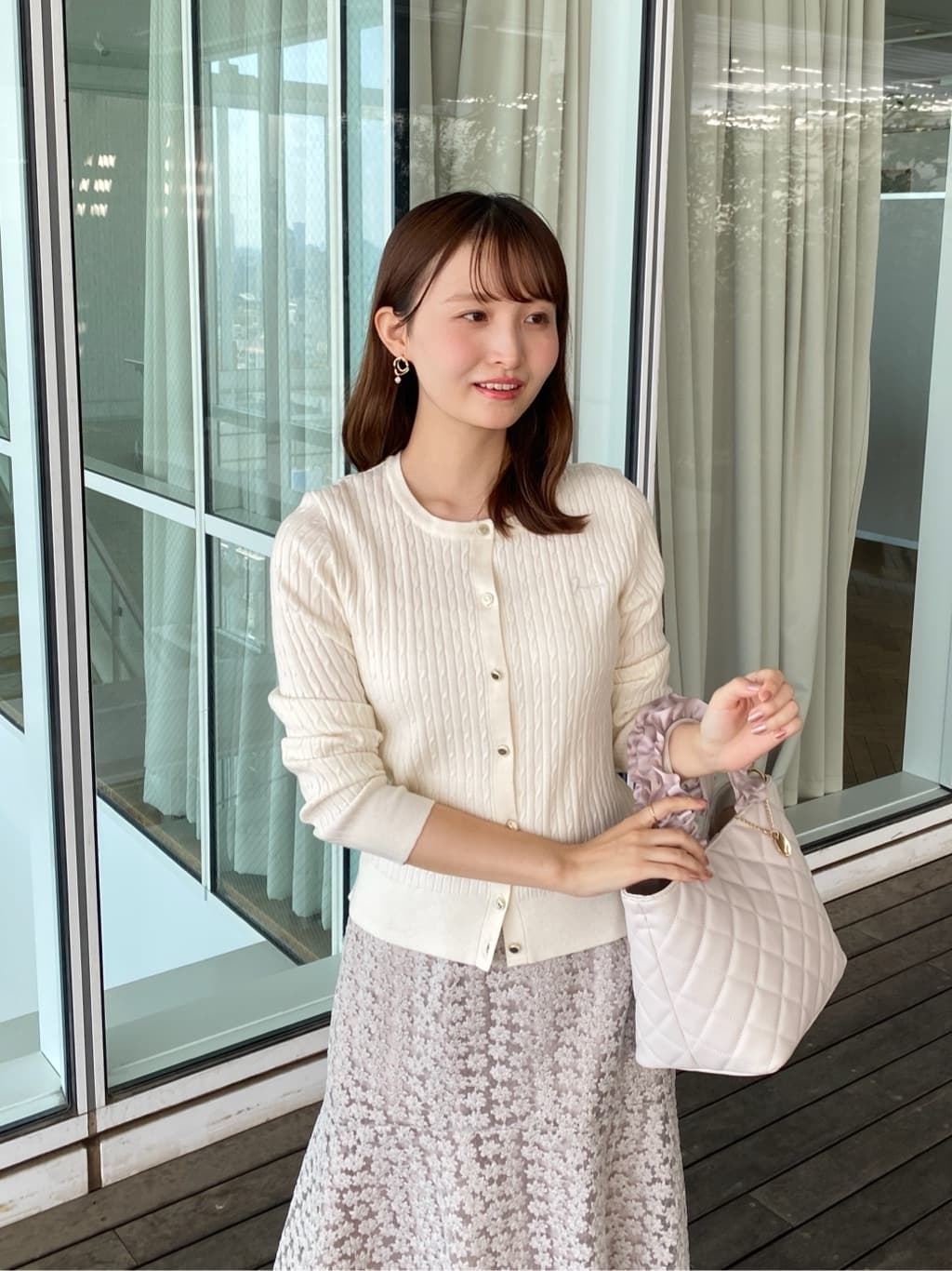 みさかさんの「index｜クルーネックケーブルカーディガン【洗濯機OK】」を使ったコーディネート