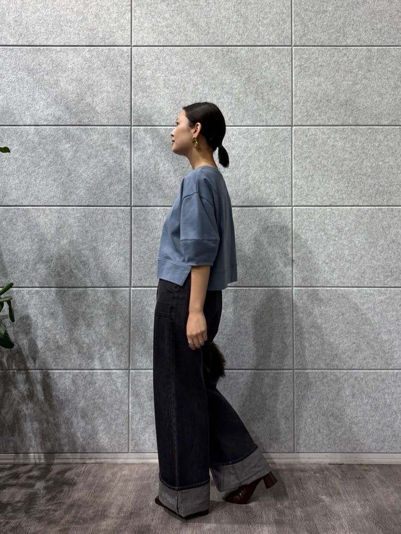 ayanoさんの「INDIVI｜フォルムスリーブカットソー」を使ったコーディネート