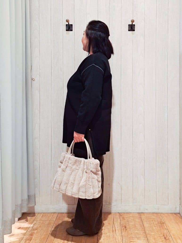 kotomiさんの「SHOO･LA･RUE｜【洗濯機可/毛玉レス】上品に体型カバー チュニックニットワンピース」を使ったコーディネート