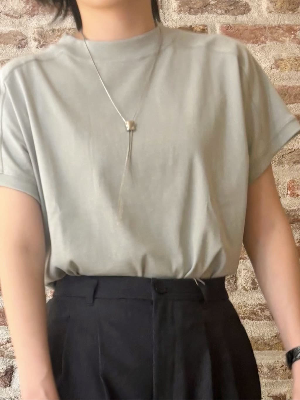 しばさんの「THE SHOP TK｜【汗染み防止】ラグランスリーブTシャツ【洗濯機OK/UVケア】」を使ったコーディネート