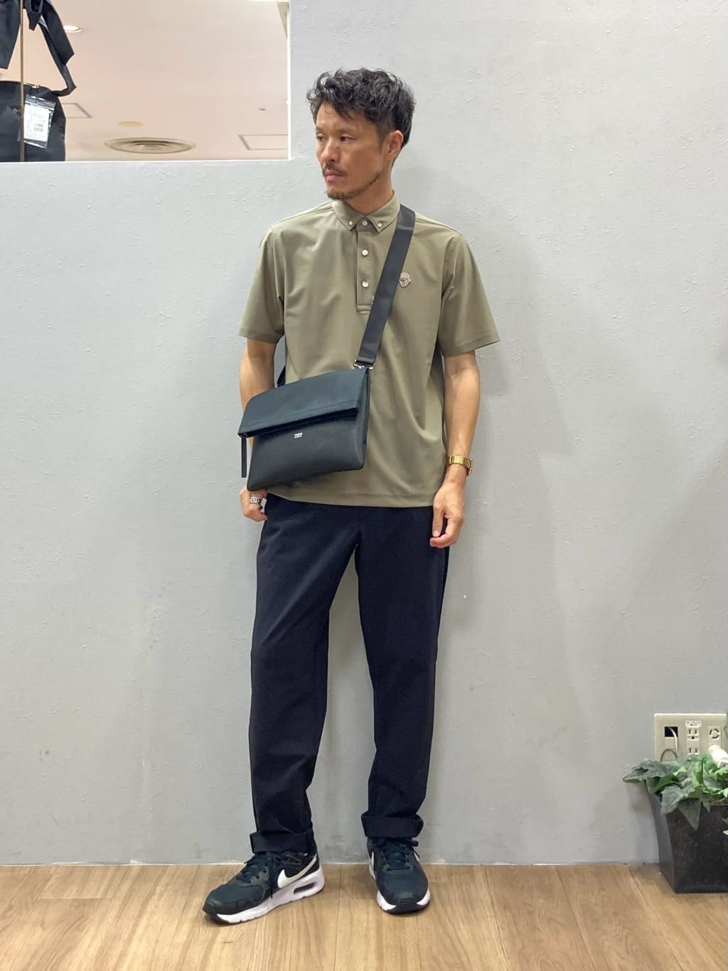 シュンさんの「TAKEO KIKUCHI｜【COOL CITY WEAR】エアートール ポロシャツ /接触冷感・通気性」を使ったコーディネート