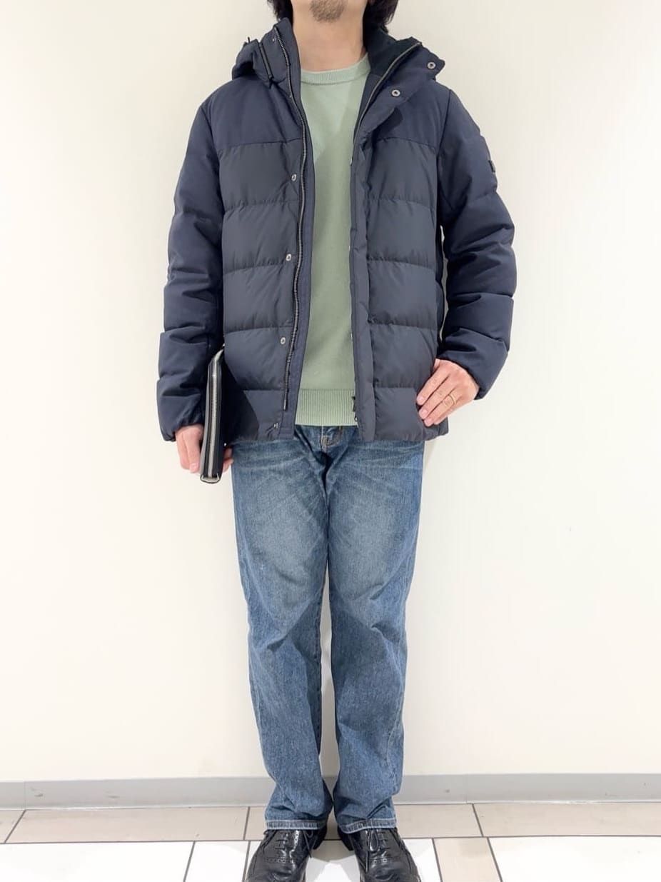 及川さんの「TAKEO KIKUCHI｜カラーコンビ ダウンブルゾン」を使ったコーディネート