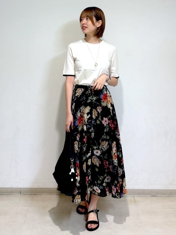 yukaさんの「UNTITLED｜【アンサンブル可/薄手/洗える】5分袖クルーニット」を使ったコーディネート