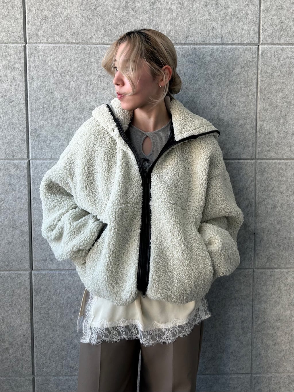 honoka Aさんの「CODE A｜boa hoodie blouson」を使ったコーディネート
