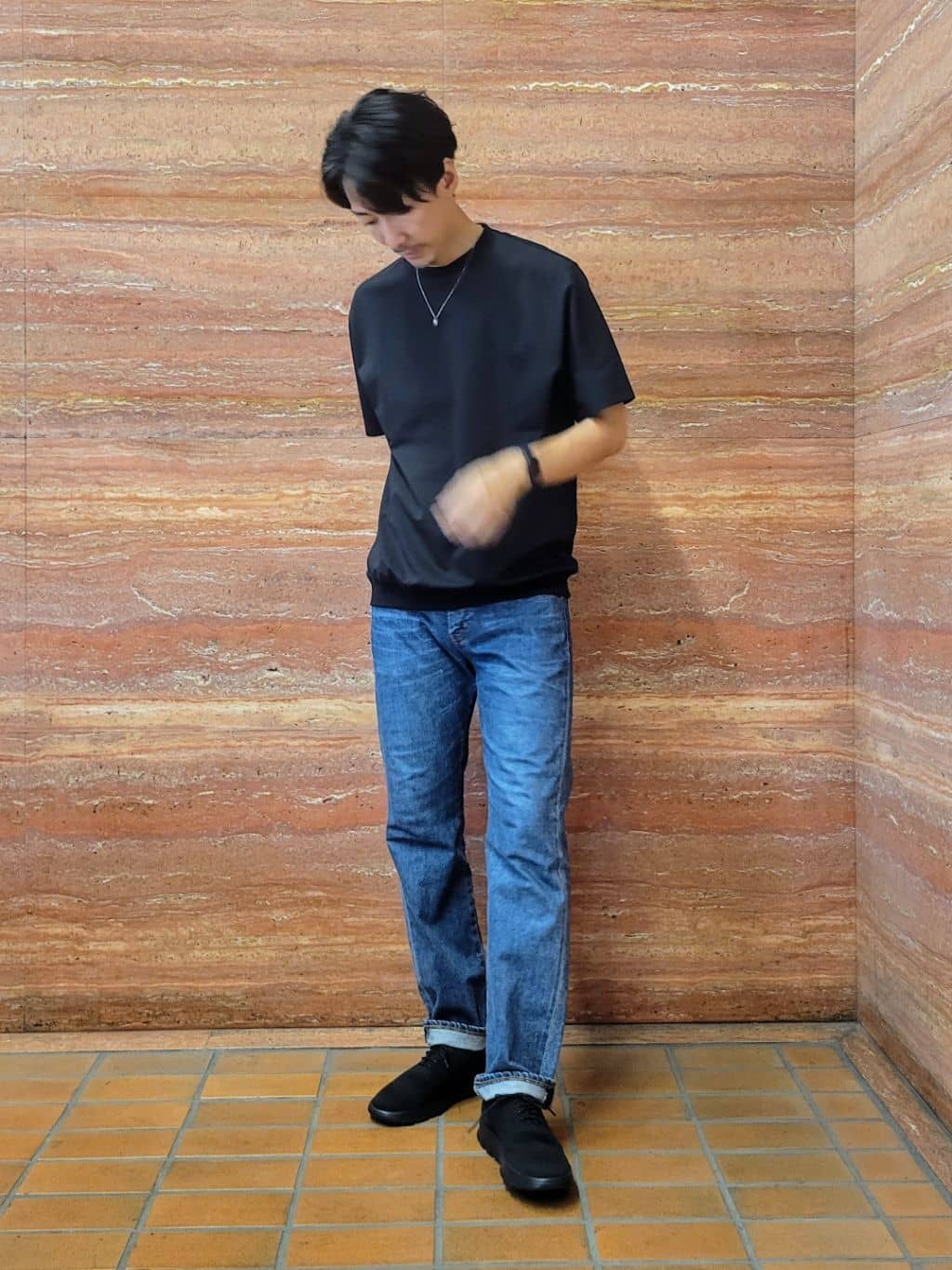 piroyaさんの「TAKEO KIKUCHI｜【抗菌防臭／5サイズ展開】ハイゲージポンチ Tシャツ」を使ったコーディネート