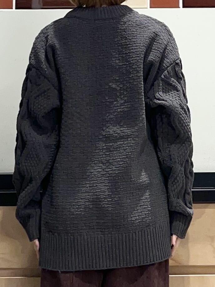 かのさんの「THE SHOP TK｜【洗える】冬のコーデを盛り上げる マットモール ケーブルニット」を使ったコーディネート