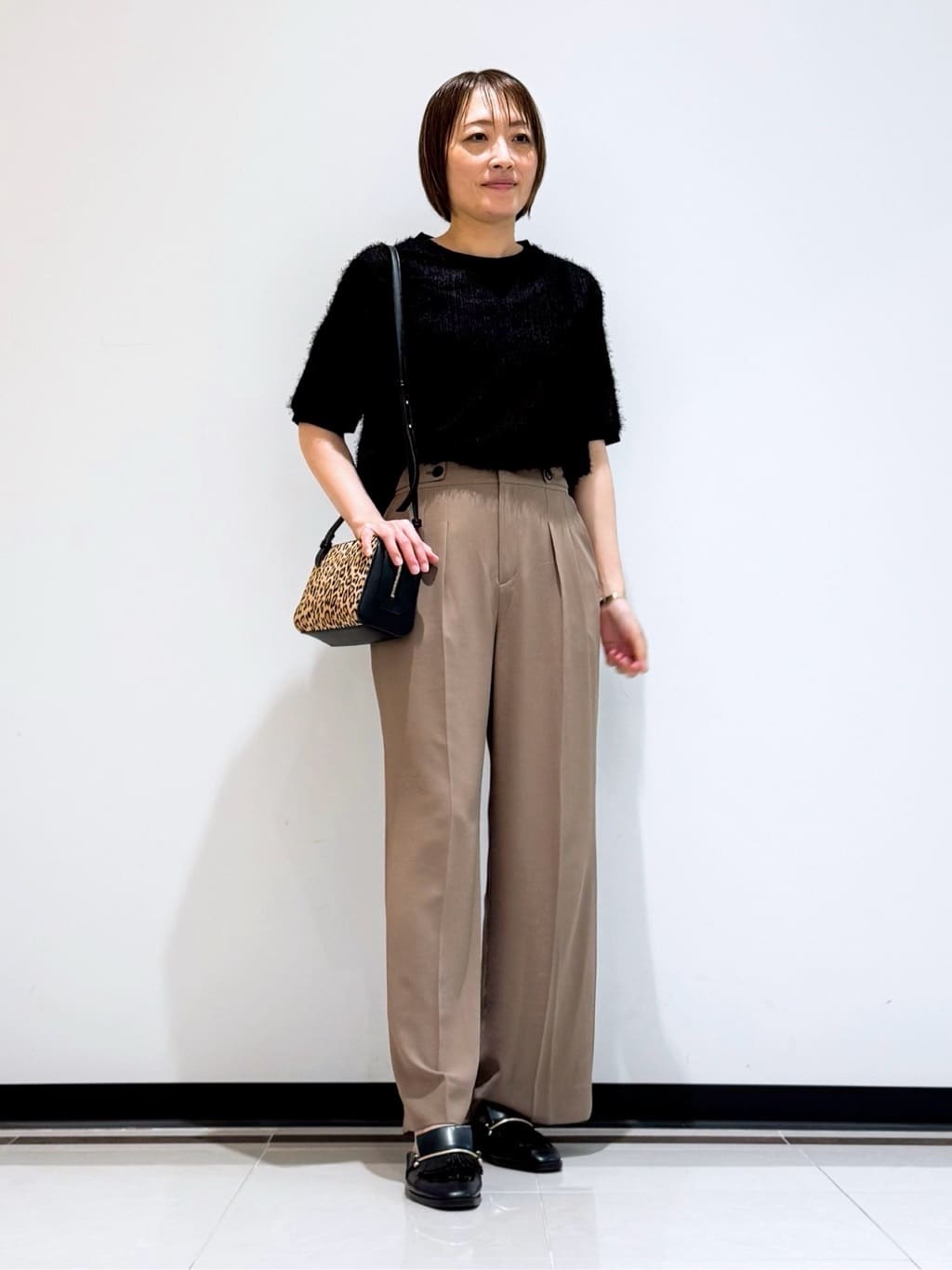 mikaさんの「INDIVI｜【軽く羽織れる！】ダブルジャケット」を使ったコーディネート